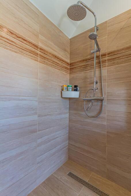 Roomy Apartment 80Sqm At City Center Free Parking Space, Ac & Balcony Budapest Eksteriør bilde