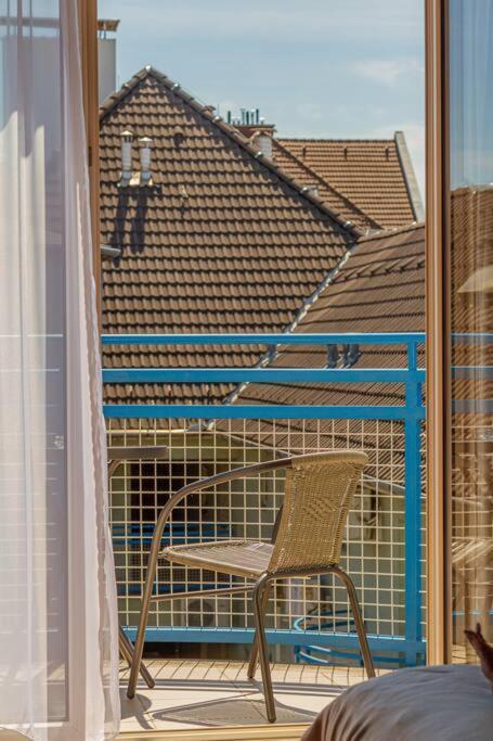 Roomy Apartment 80Sqm At City Center Free Parking Space, Ac & Balcony Budapest Eksteriør bilde