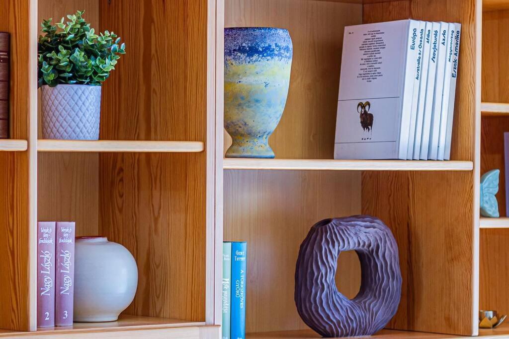 Roomy Apartment 80Sqm At City Center Free Parking Space, Ac & Balcony Budapest Eksteriør bilde