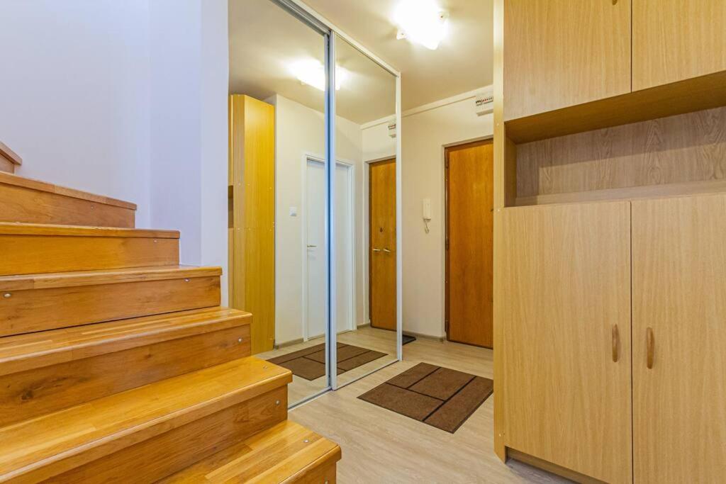 Roomy Apartment 80Sqm At City Center Free Parking Space, Ac & Balcony Budapest Eksteriør bilde