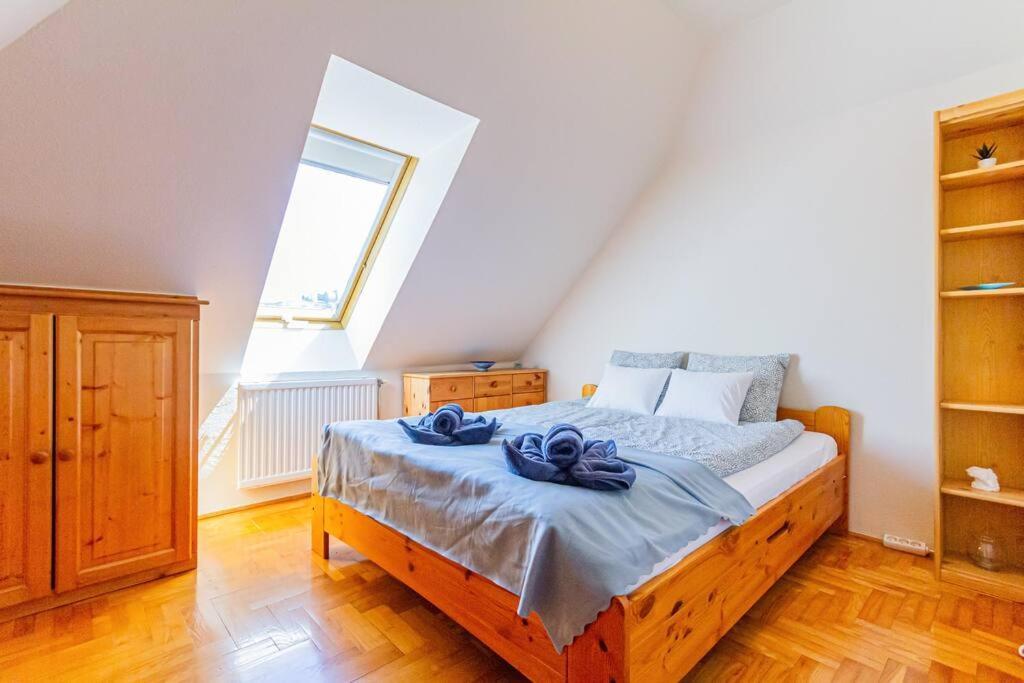 Roomy Apartment 80Sqm At City Center Free Parking Space, Ac & Balcony Budapest Eksteriør bilde